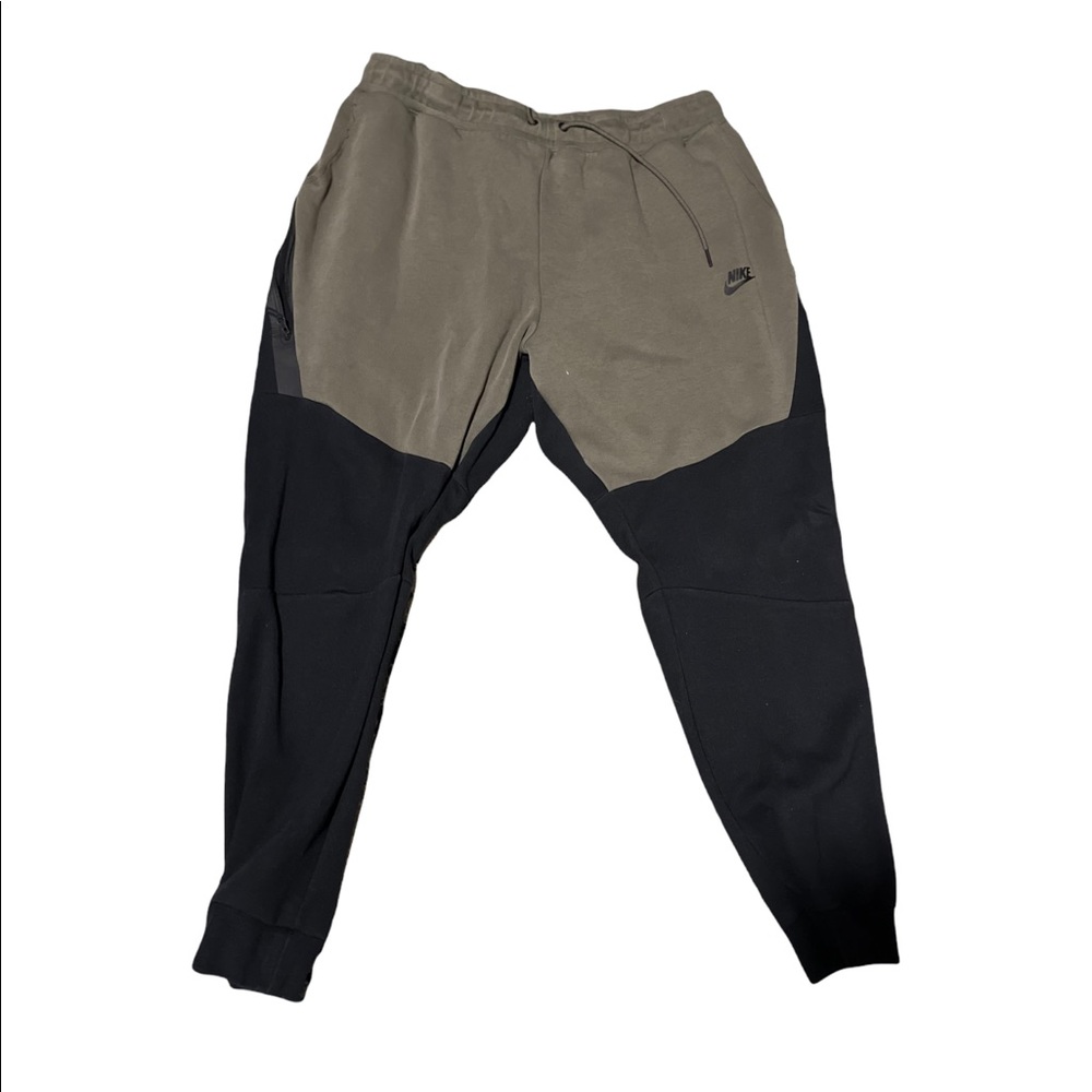 Nike 2 color joggers